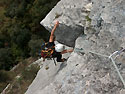 Sul III tiro di corda: magnifico diedro (6b 6a). Abbiamo fatto un tiro unico.